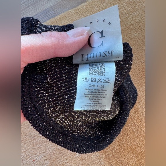 NWOT Hunza G Xandra Bikini Top - Picture 6 of 6